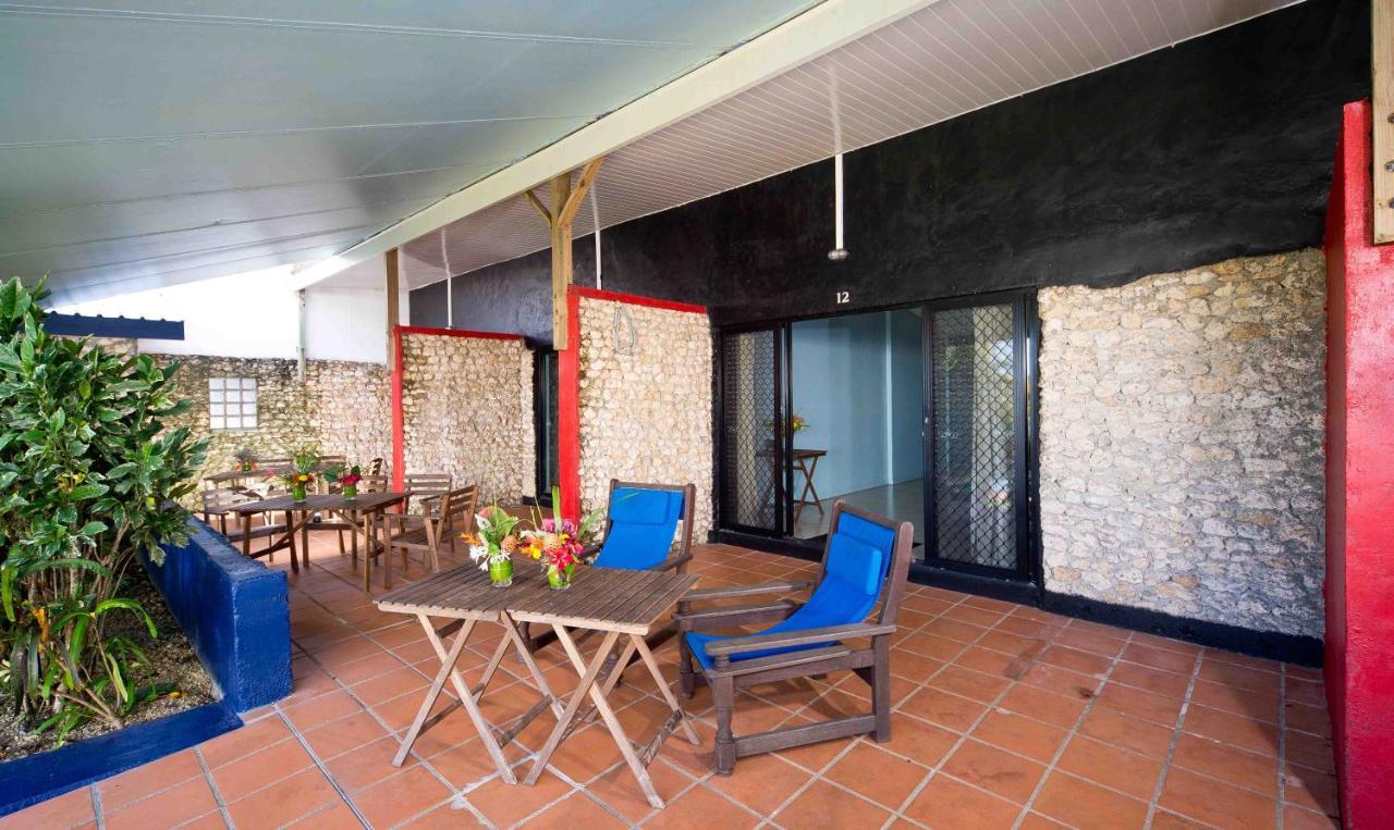 Retreat Seaside Hostel Port Vila Luaran gambar