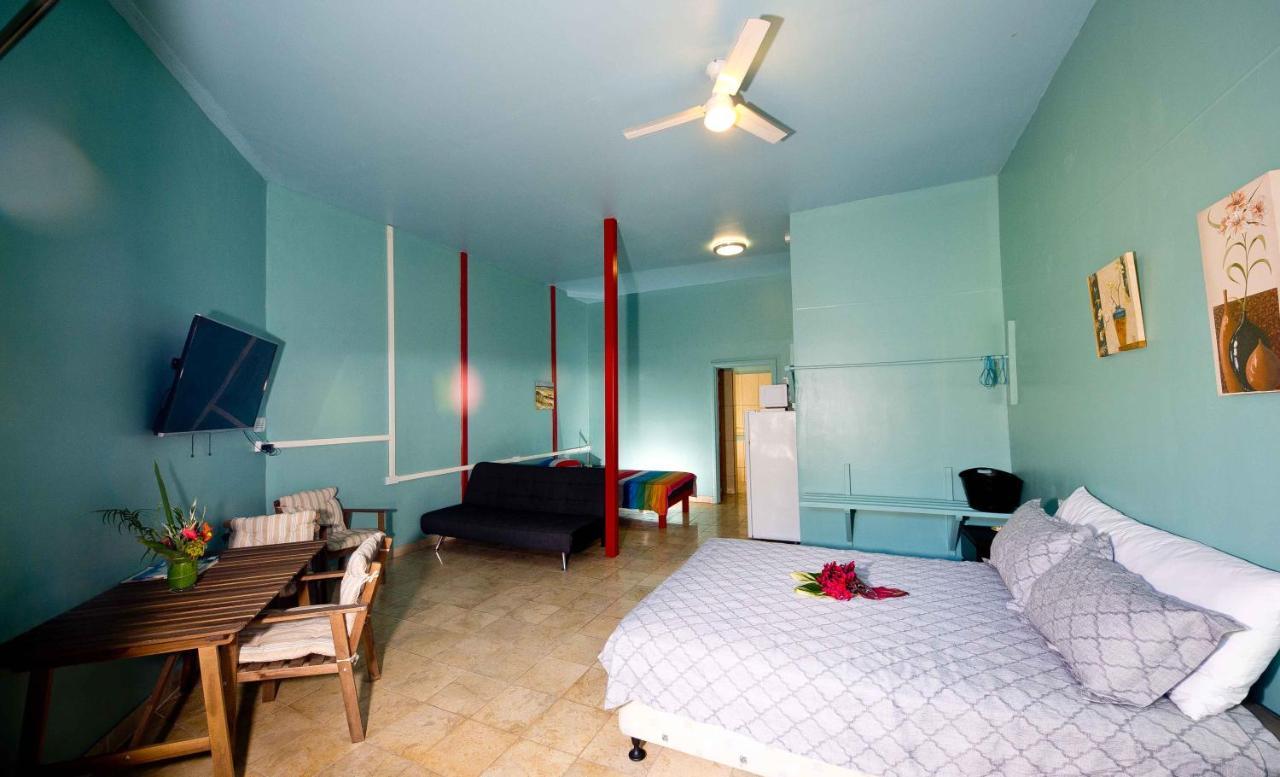 Retreat Seaside Hostel Port Vila Luaran gambar