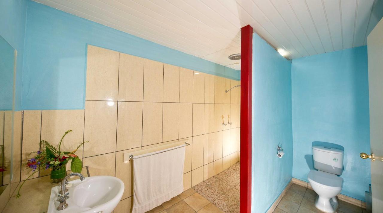 Retreat Seaside Hostel Port Vila Luaran gambar