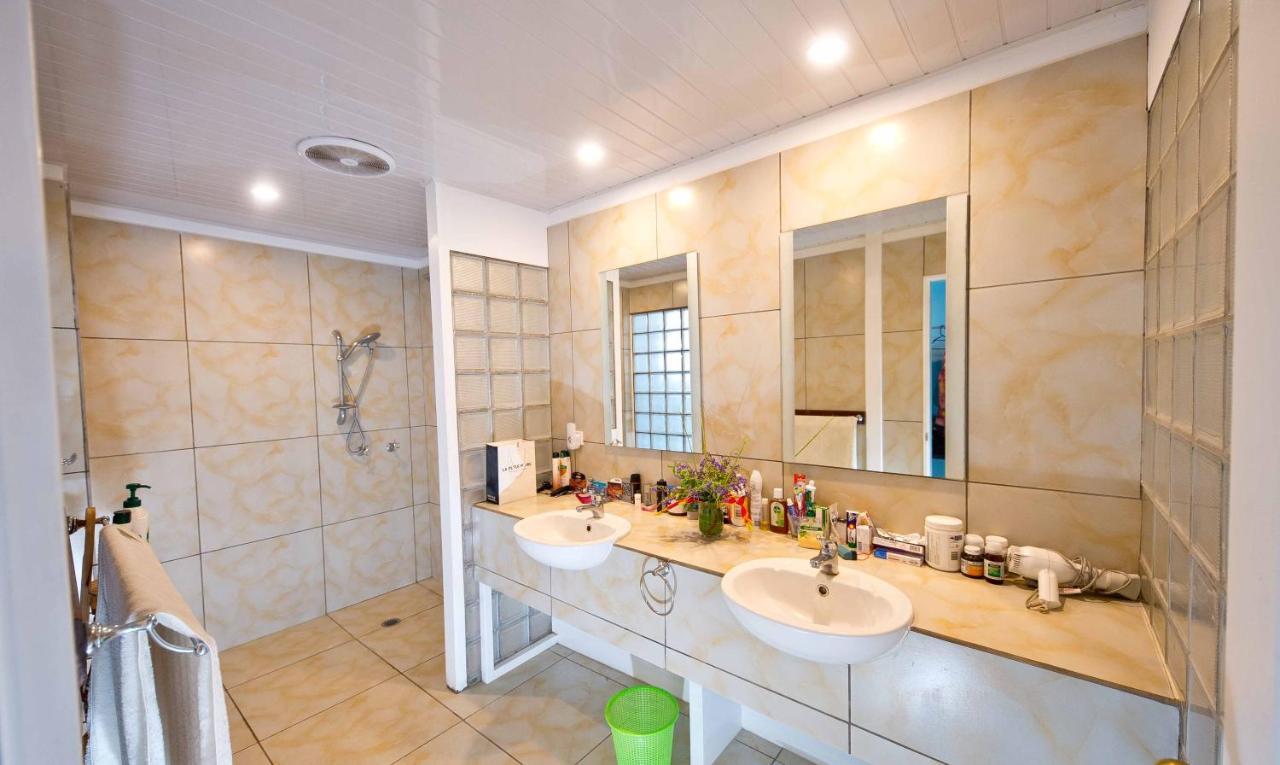 Retreat Seaside Hostel Port Vila Luaran gambar