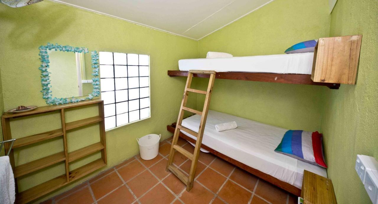 Retreat Seaside Hostel Port Vila Luaran gambar