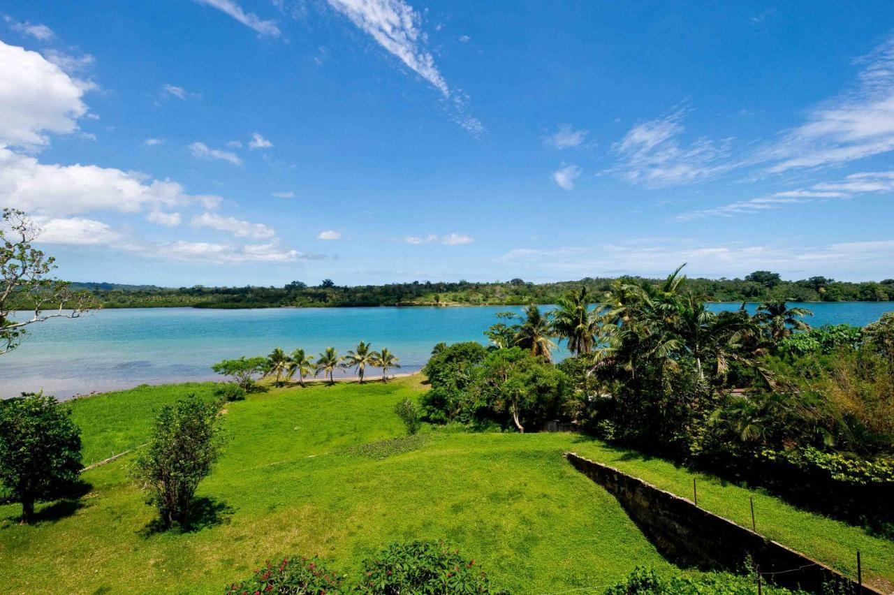 Retreat Seaside Hostel Port Vila Luaran gambar