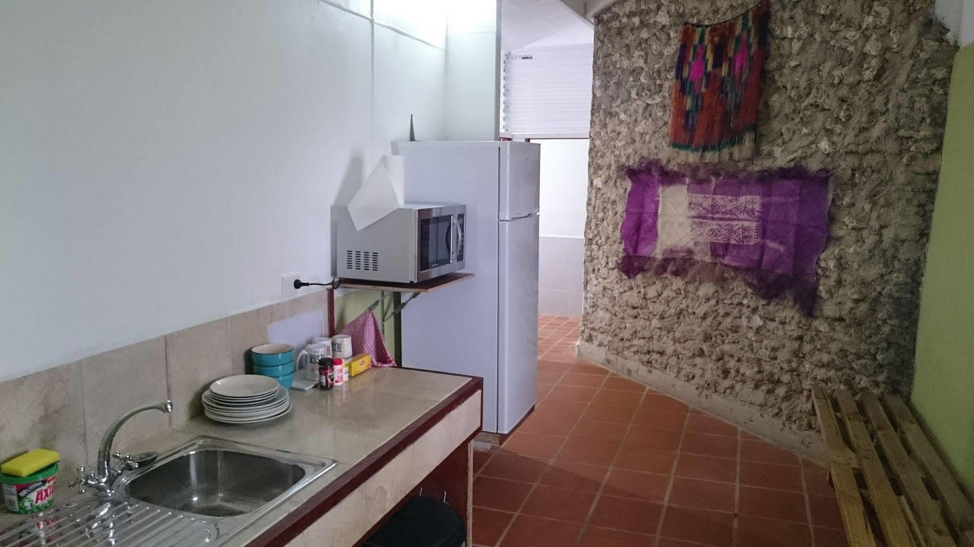 Retreat Seaside Hostel Port Vila Luaran gambar